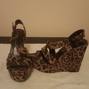 Jessica Simpson 8.5 wedges leopard print